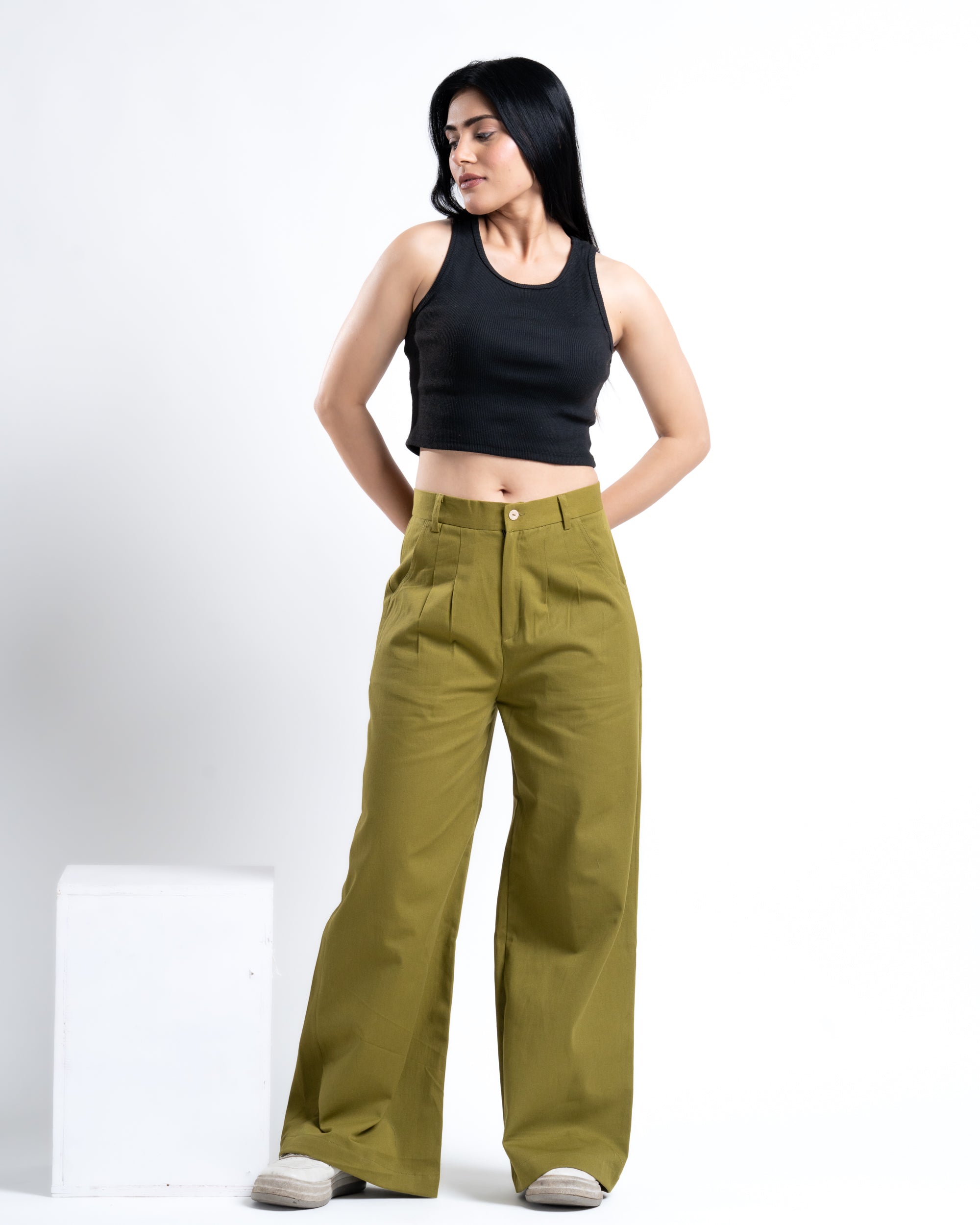 Wide-Leg Pleated Pants Moss Green