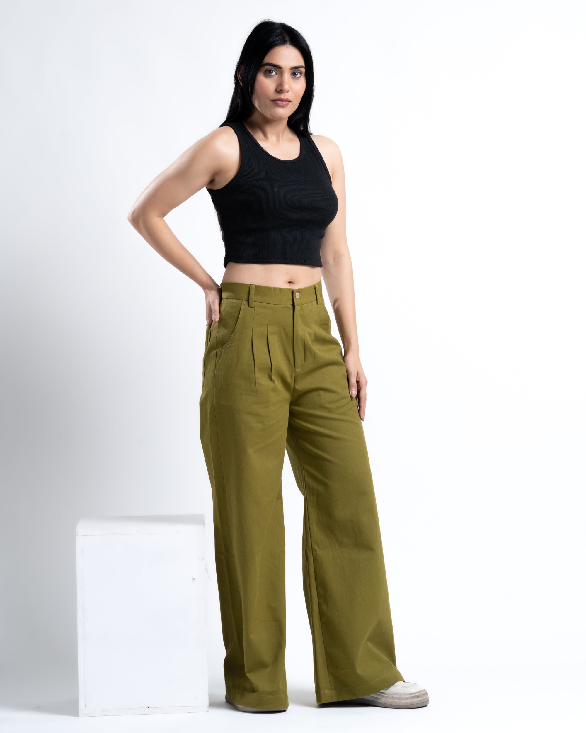 Wide-Leg Pleated Pants Moss Green
