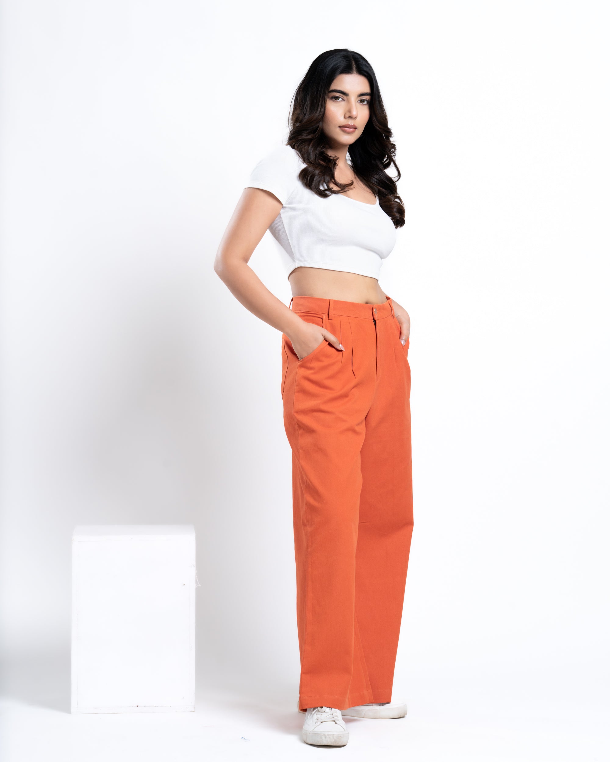 Wide-Leg Pleated Pants Burnt Orange